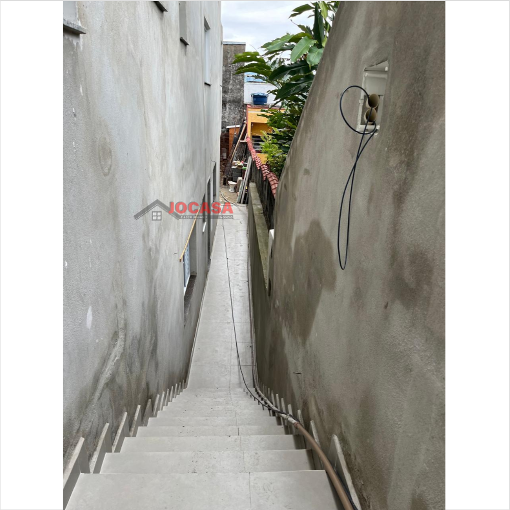 Casa com quarto e cozinha na Vila Antonieta